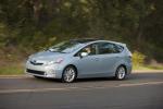 Toyota Prius V 2011 года